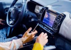 TDF ET RADIO SCREEN, PARTENAIRES POUR ACCOMPAGNER LES RADIOS DAB+ DANS LA DIFFUSION ET L’ILLUSTRATION DE LEURS DONNÉES ASSOCIÉES