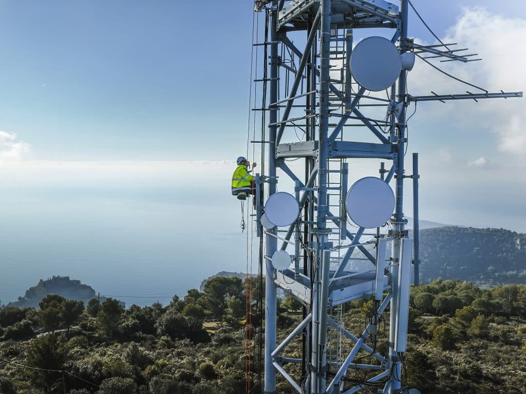 site de télécommunication à contes